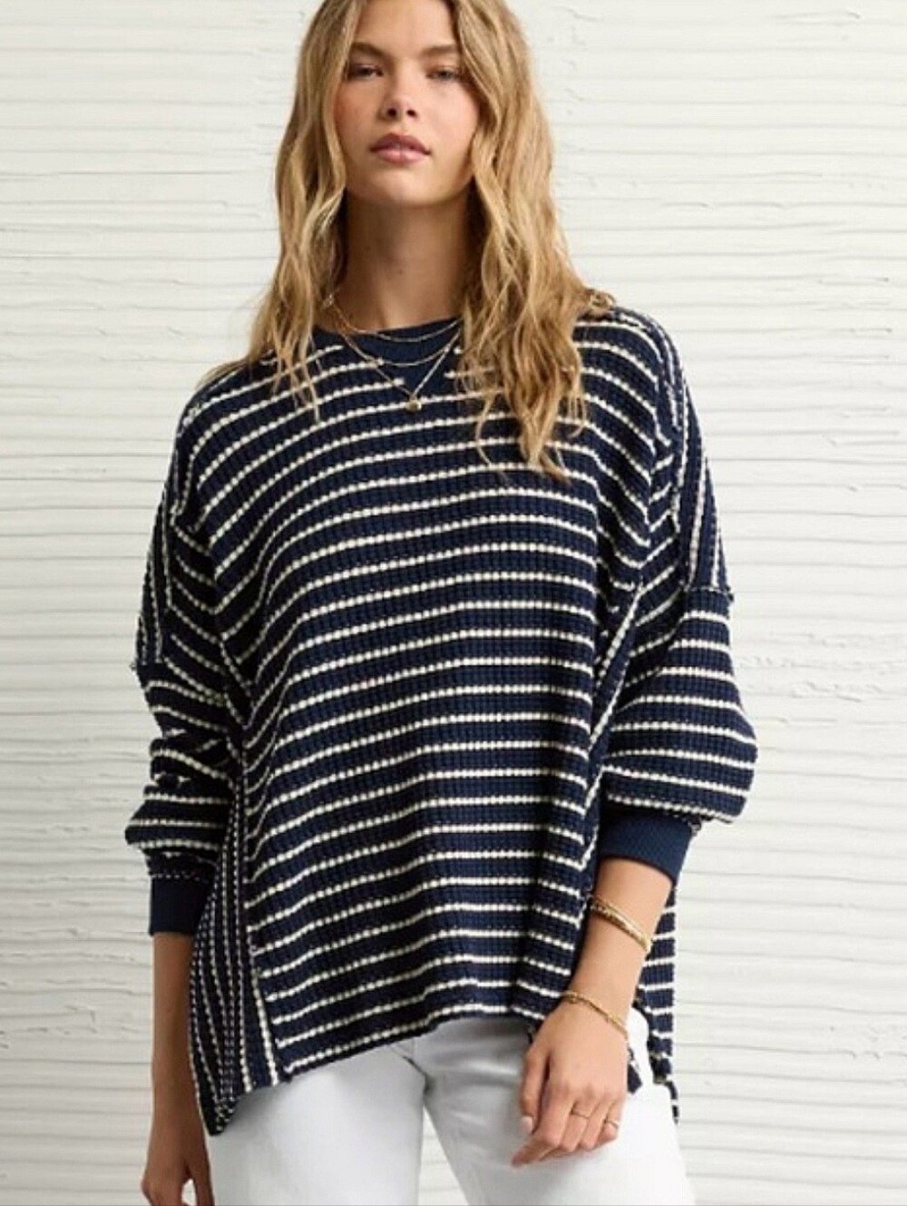 American Eagle This Feels Seriously Lived In Oversized Top